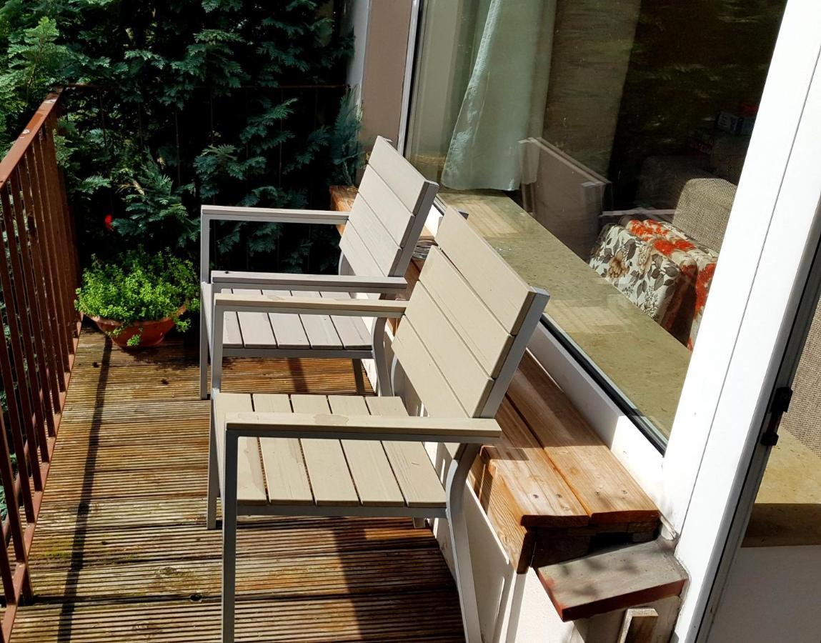 Stadtnahe Wohnung Mit Kl.Balkon Und Parkplatz Oldemburgo Exterior foto